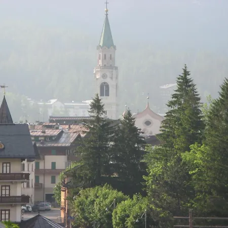 Alvera לינה וארוחת בוקר 3*