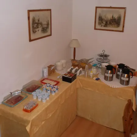 Alvera קורטינה ד'אמפזו